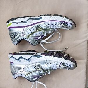 Mizuno White, Silver & Purple Women's Running Shoes